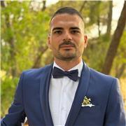 Insegnante di letteratura Italiana, grammatica, storia, geografia, dottore magistrale in filologia moderna offre ripetizioni